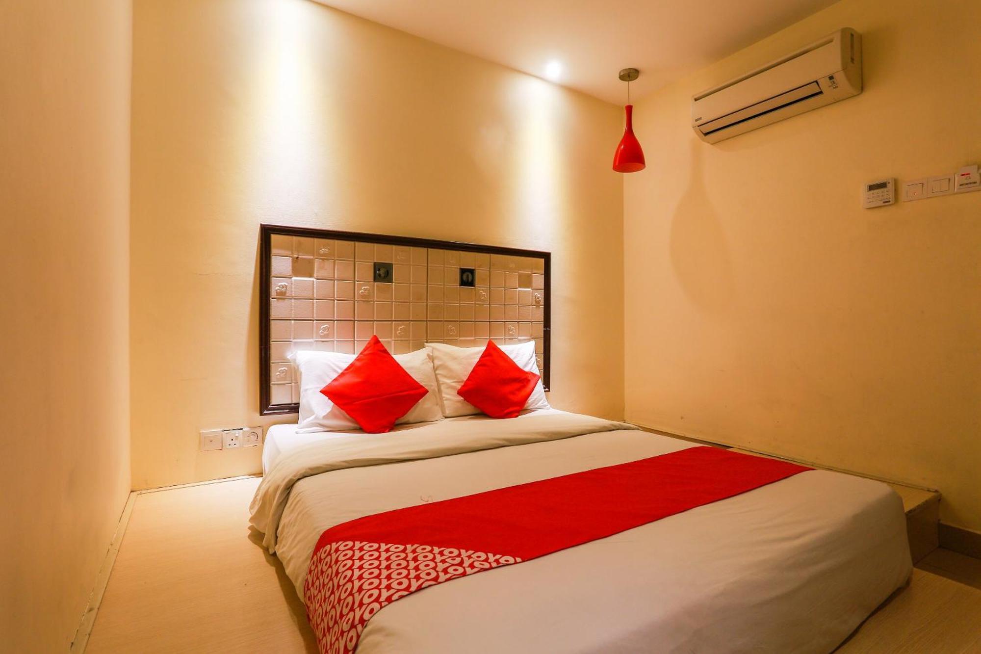 Oyo 90894 Hotel Smc I-City Σαχ Αλάμ Εξωτερικό φωτογραφία