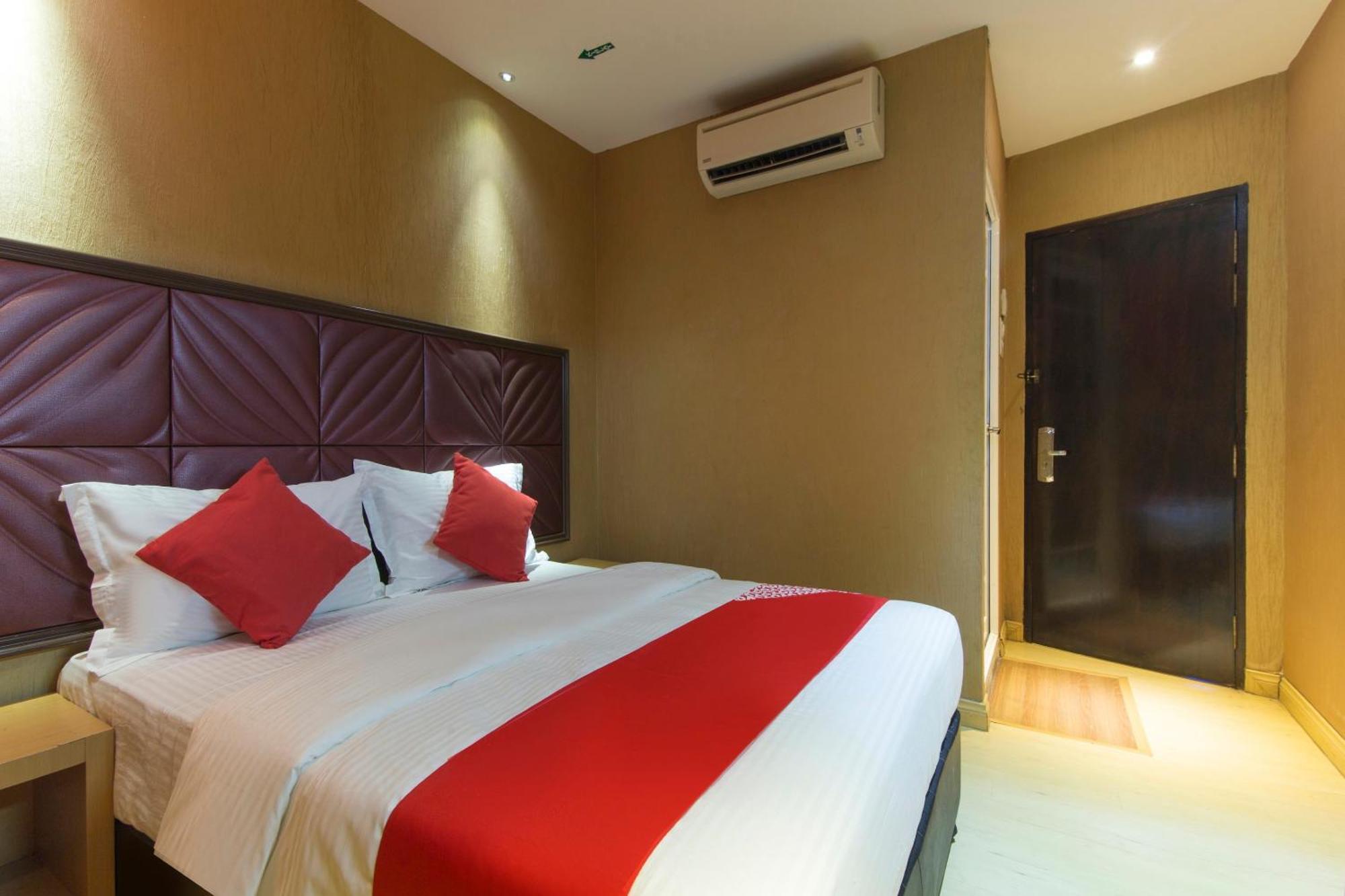 Oyo 90894 Hotel Smc I-City Σαχ Αλάμ Εξωτερικό φωτογραφία