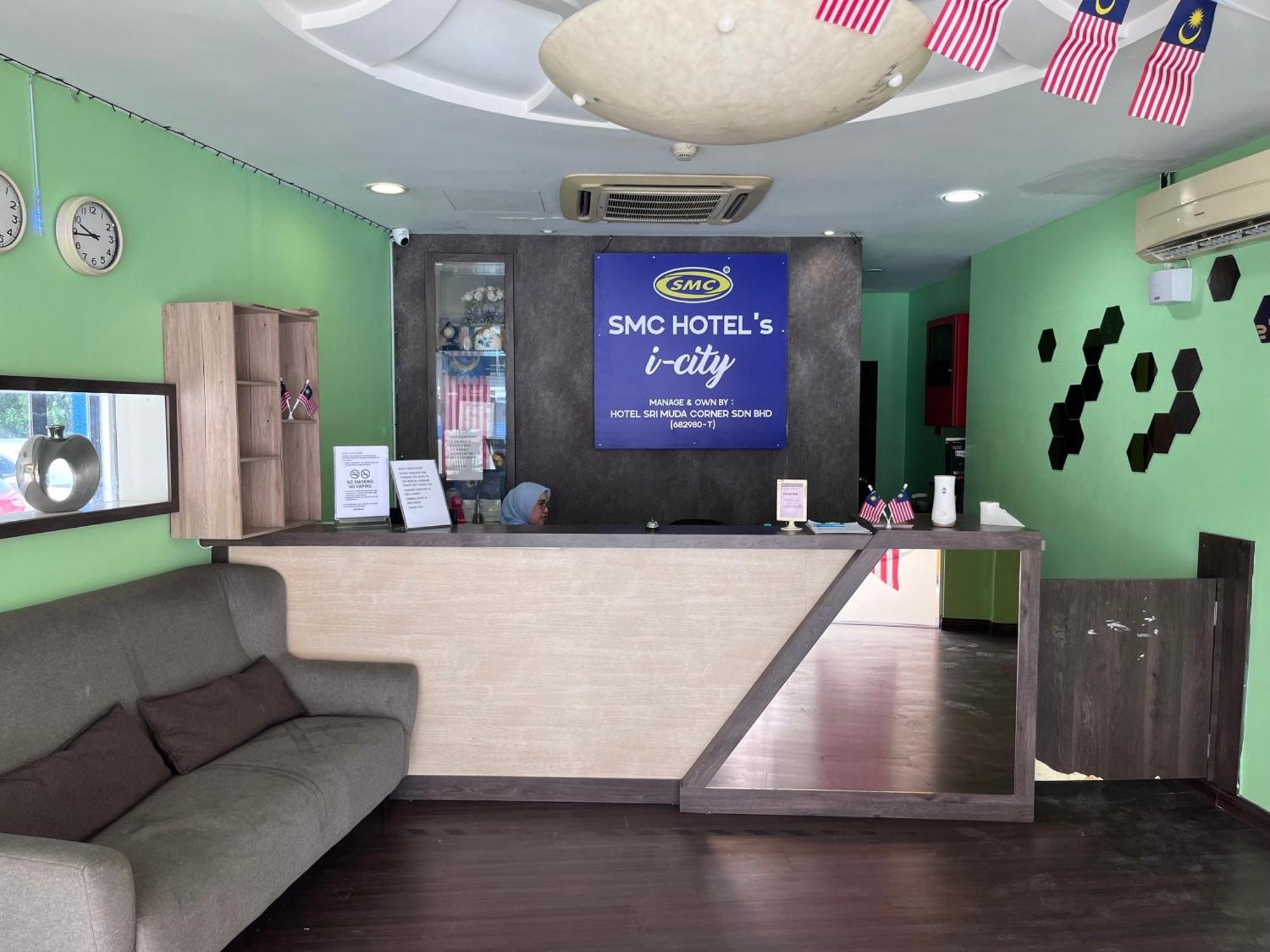 Oyo 90894 Hotel Smc I-City Σαχ Αλάμ Εξωτερικό φωτογραφία