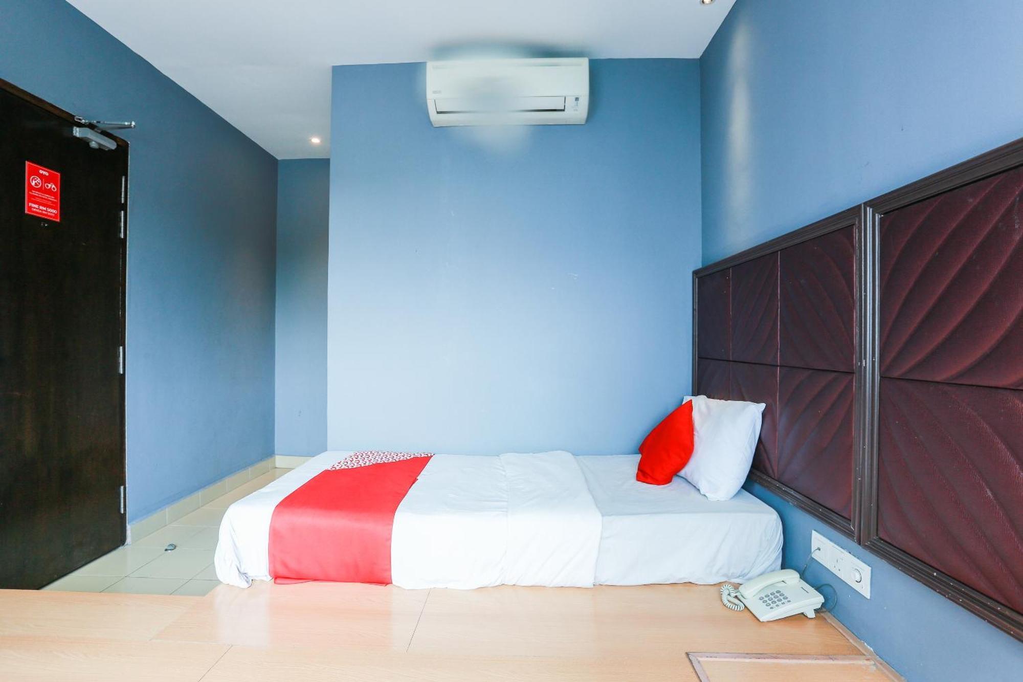 Oyo 90894 Hotel Smc I-City Σαχ Αλάμ Εξωτερικό φωτογραφία