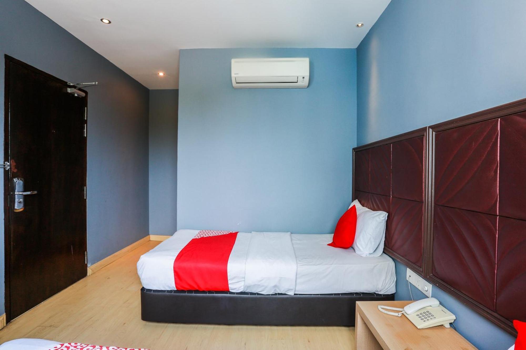 Oyo 90894 Hotel Smc I-City Σαχ Αλάμ Εξωτερικό φωτογραφία