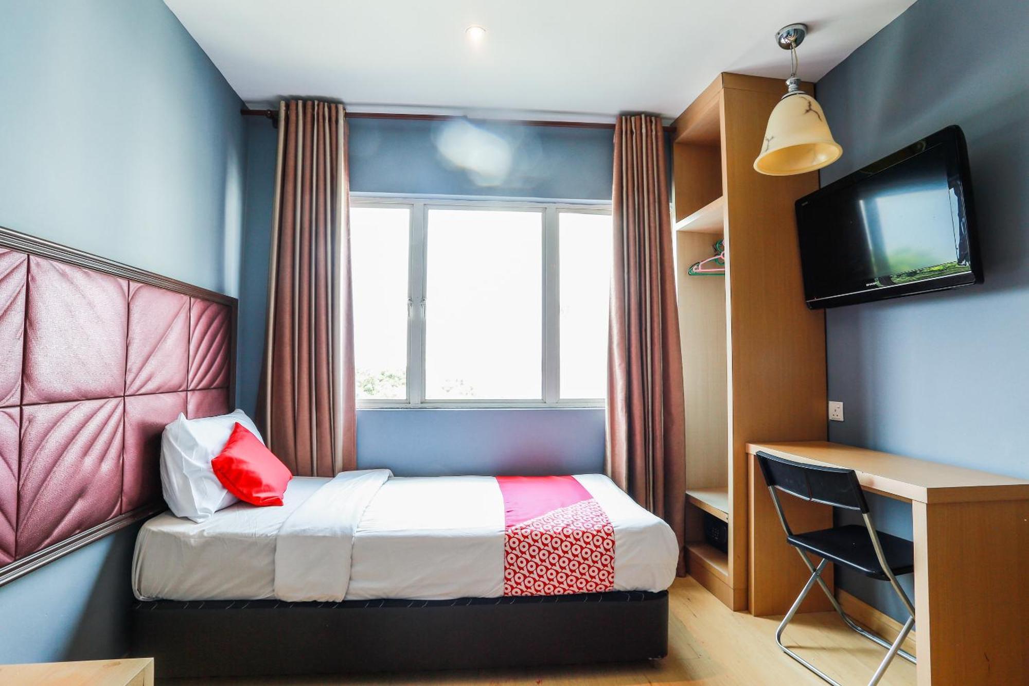 Oyo 90894 Hotel Smc I-City Σαχ Αλάμ Εξωτερικό φωτογραφία
