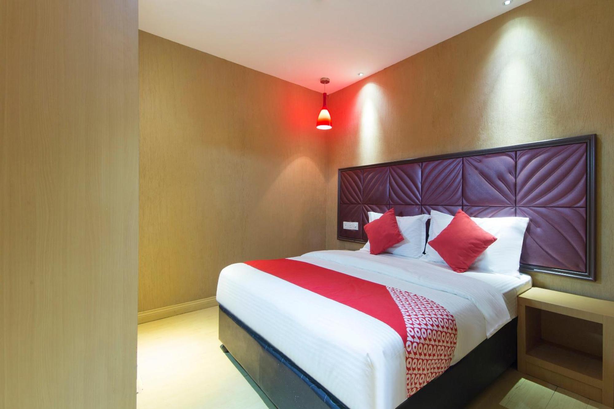 Oyo 90894 Hotel Smc I-City Σαχ Αλάμ Εξωτερικό φωτογραφία