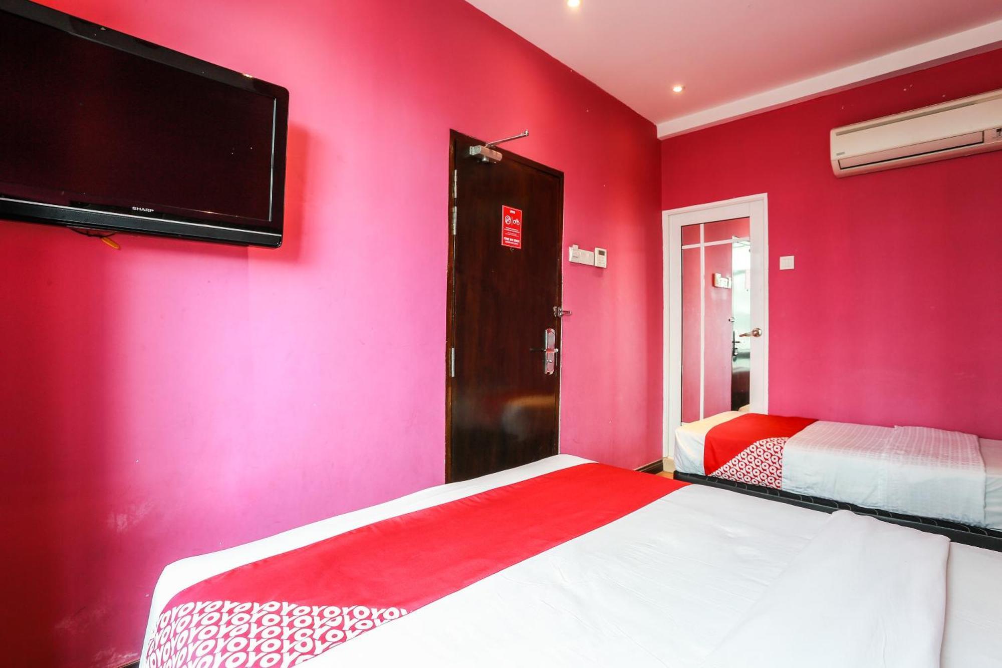 Oyo 90894 Hotel Smc I-City Σαχ Αλάμ Εξωτερικό φωτογραφία