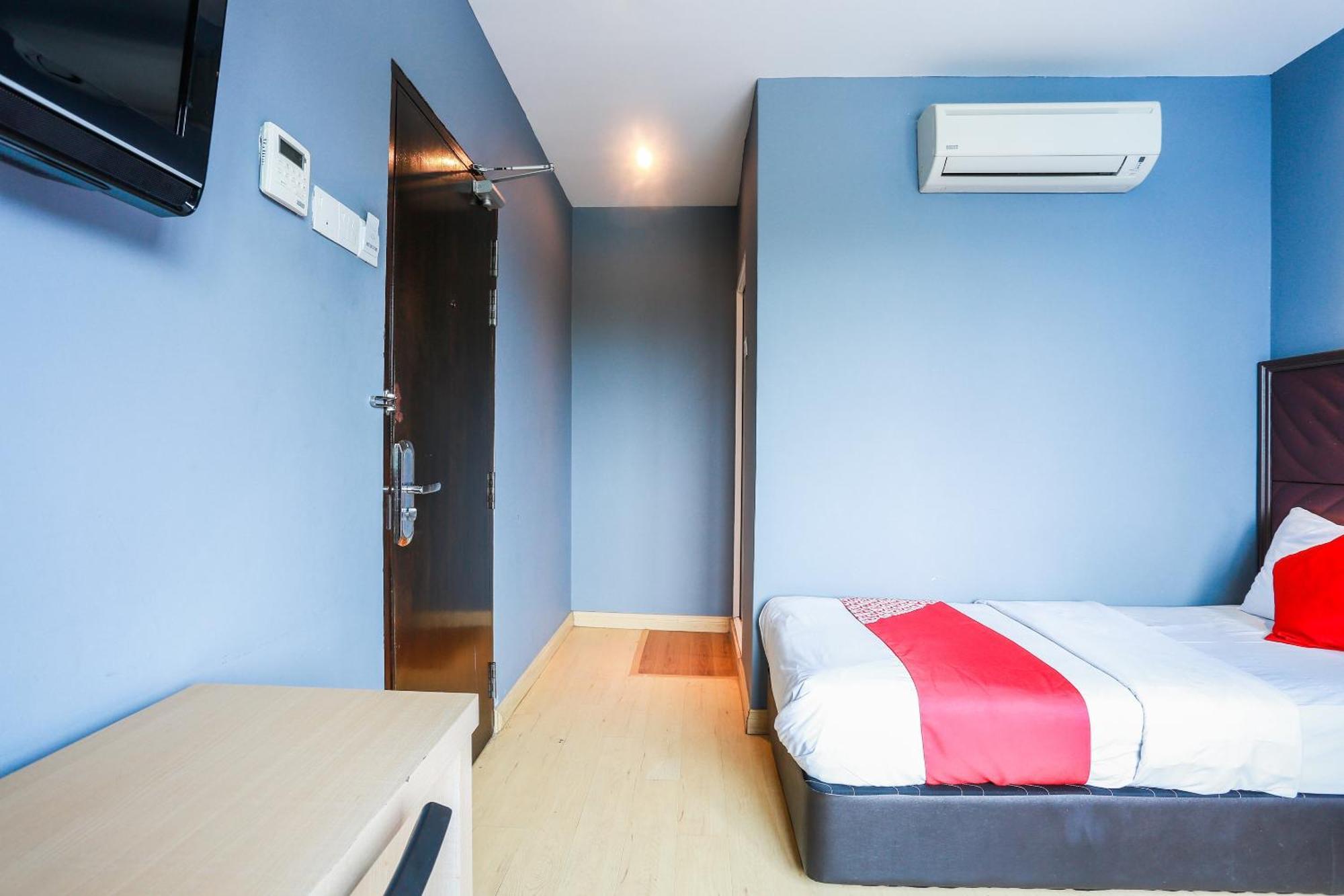 Oyo 90894 Hotel Smc I-City Σαχ Αλάμ Εξωτερικό φωτογραφία